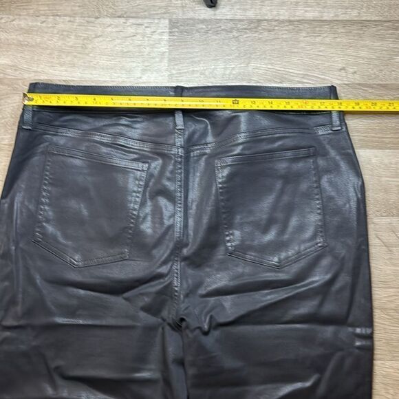 Chico’s Black Pants. Jeggings. Size 16R or 3R. Very stretchy. - Picture 4 of 9